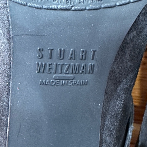 Stuart Weitzman ruffle boot. - Picture 3 of 5